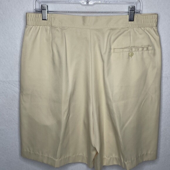 Bette & Court Signature Collection Golf Casual Size 16 Pleated High Waist Short - Picture 5 of 9